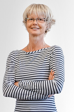 Brigitte P. - Office Managerin