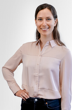 Elina G. - Senior Product Strategist Microsoft Advertising
