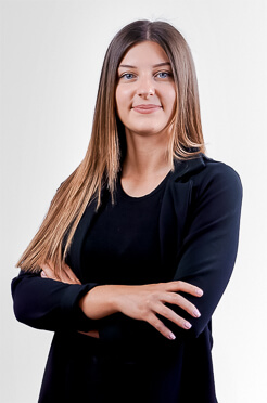Lisa S. - Account Manager 