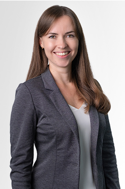 Christina F. - Business Consultant 