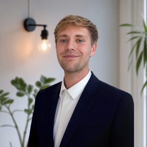 Oskar Puchala - Sales Consultant